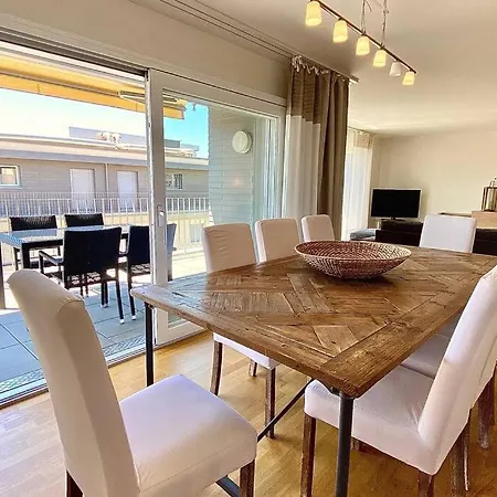 Exclusive Bright Terrace, City Center Of * Лозана