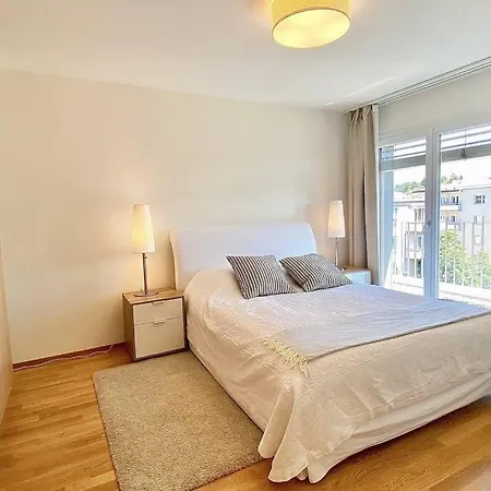 Exclusive Bright Terrace, City Center Of Apartmán Лозана