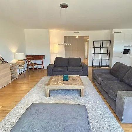 Exclusive Bright Terrace, City Center Of * Лозана